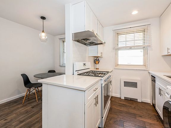 4th image of 252-48 60th Ave #1