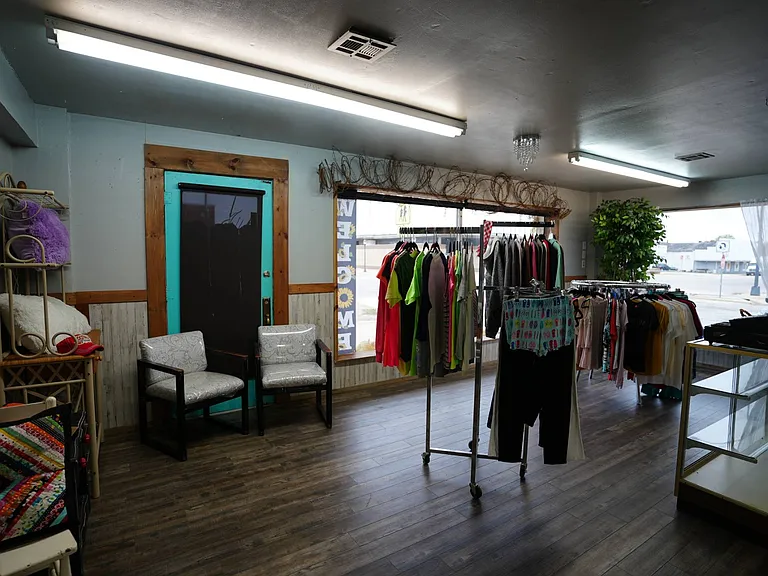 121 W Main St #17 — Photo 15