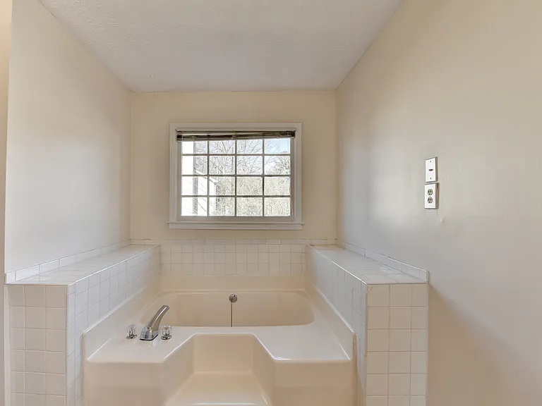 3945 Genoa Ct — Photo 50