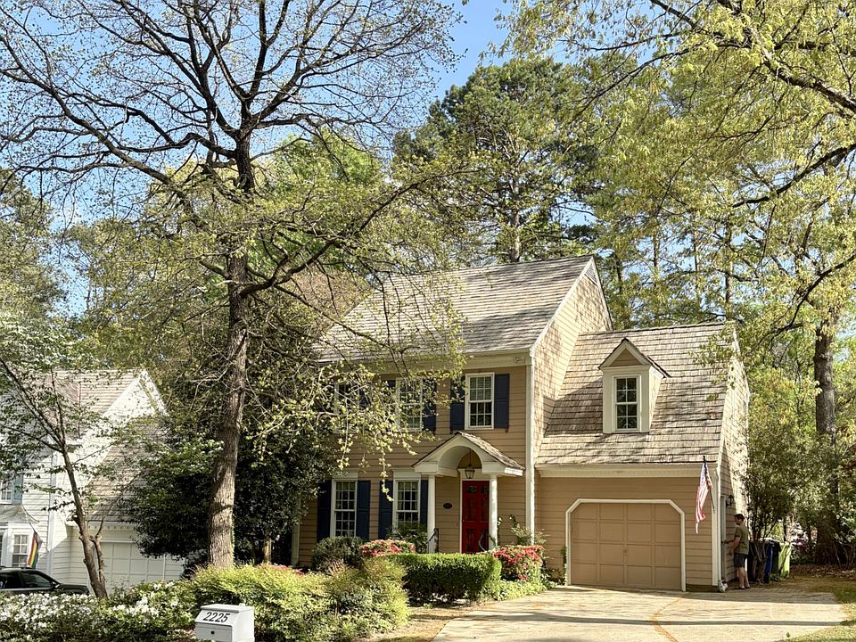 1st image of 2225 Brisbayne Cir