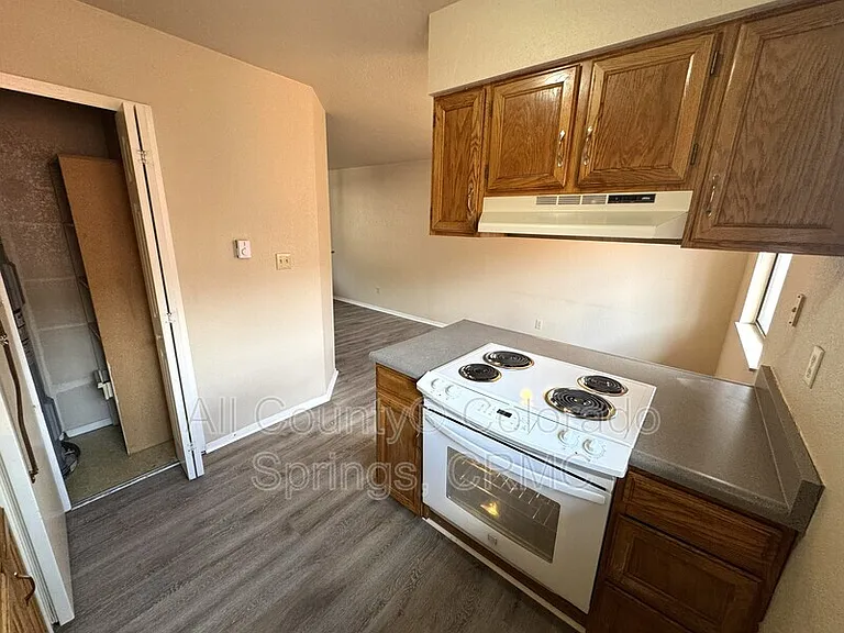 2230 N Weber St #E — Photo 7