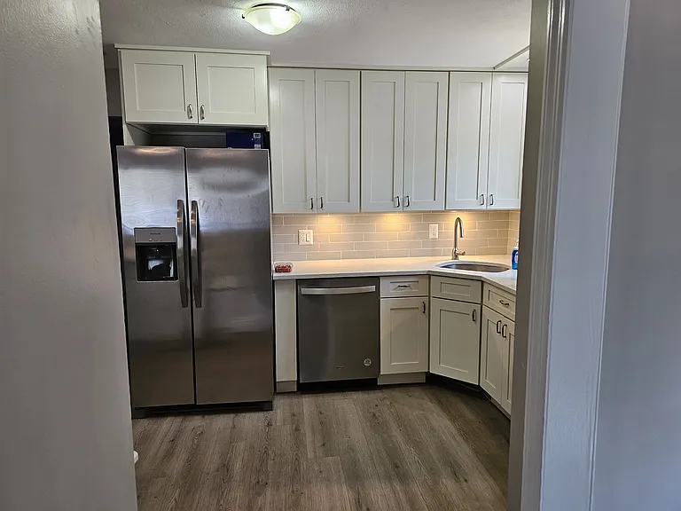 602 College Rd — Photo 4