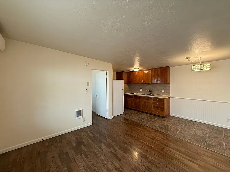 2950 Willamette St — Photo 3