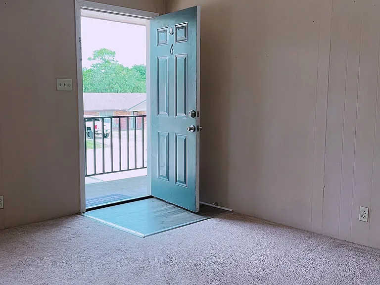 205 Jones St #6 — Photo 2