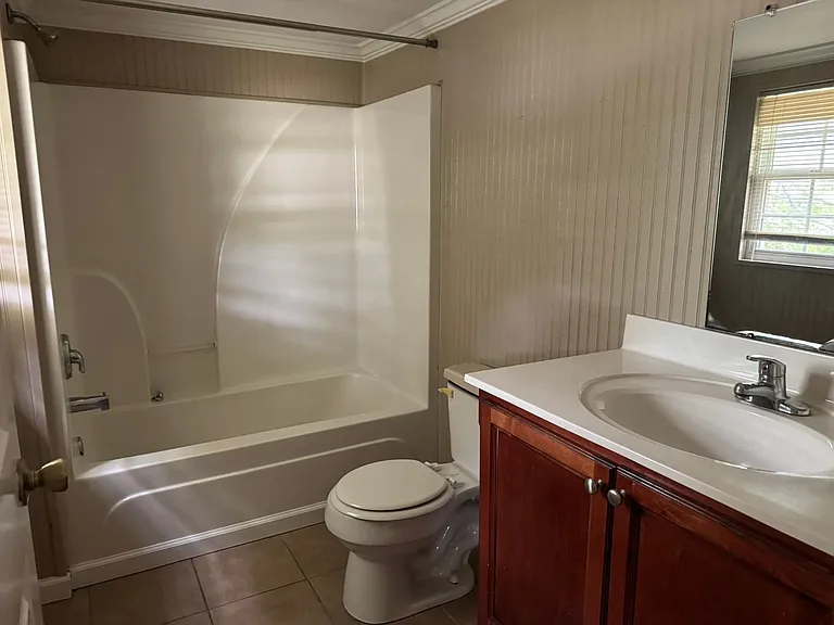 121 Herty Dr — Photo 8