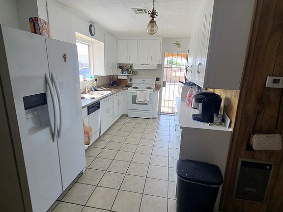 3rd image of 11615 S Hunter Ave