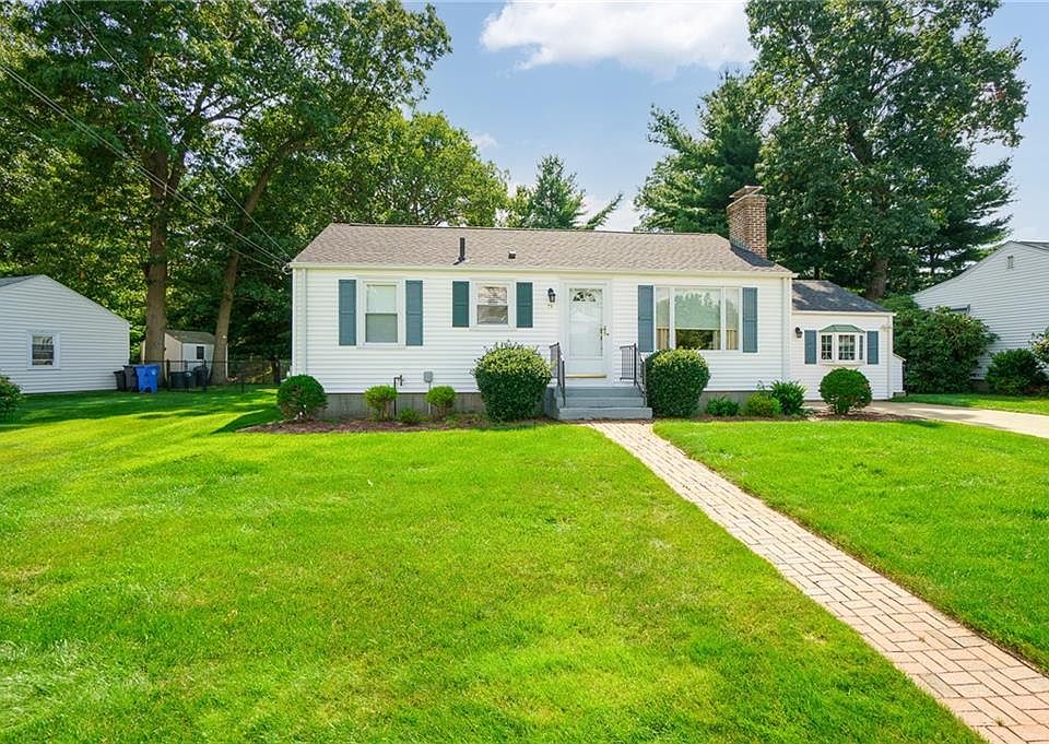 1st image of 31 Balsam Ct