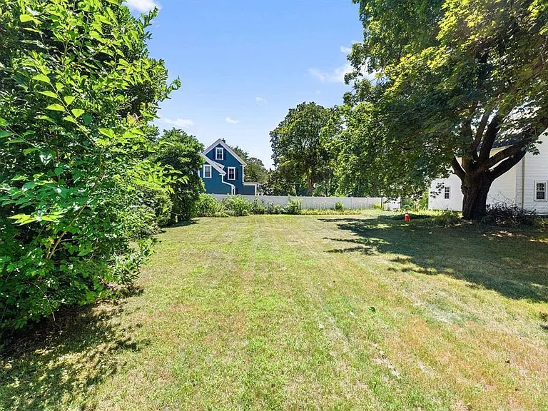 20 Stark Ave — Photo 39