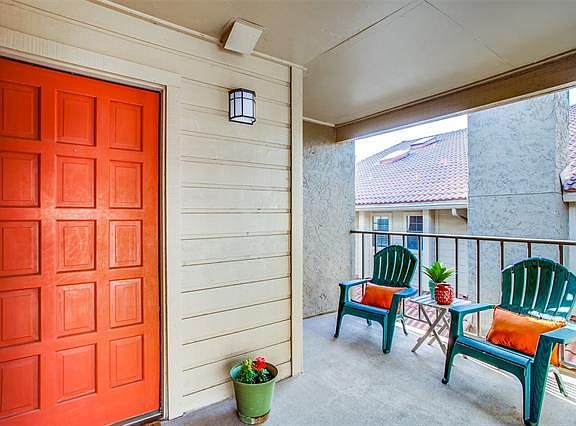2nd image of 5200 Martel Ave APT 6K