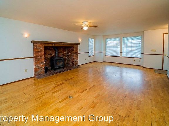 3rd image of 2312 Jade Ave #A