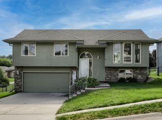 229 Canterbury Cir, Council Bluffs, IA 51503