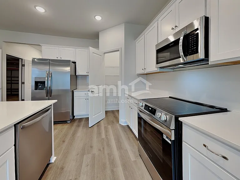4709 Summit View Ct — Photo 3