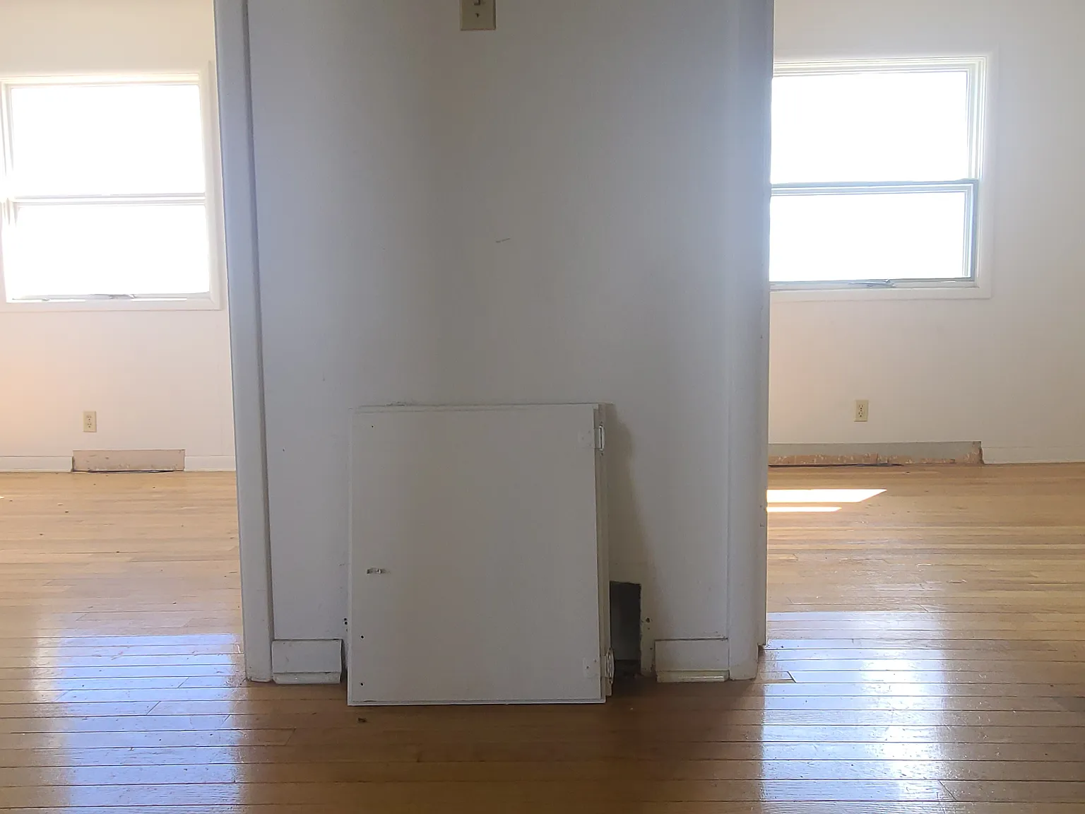 4 bed, 1226 sqft, $895 — Photo 2
