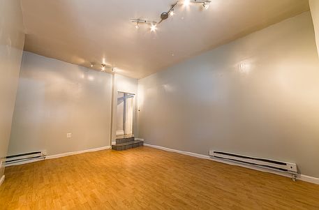 3rd image of 119 S 22nd St