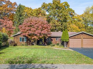 72 Conmar Dr, Rochester, NY 14609