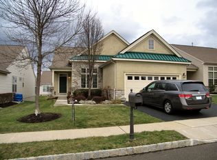 917 Laurens Ln, Warminster, PA 18974