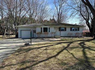 1544 Ardis Dr, Saginaw, MI 48609