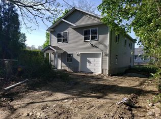 77 Morris St, Fall River, MA 02720