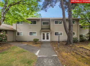 11359 SW Springwood Dr, Tigard, OR 97223