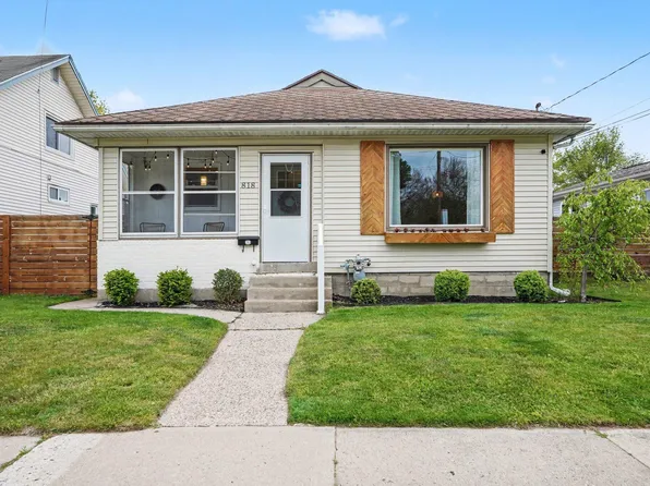 818 Norbert St NW, Grand Rapids, MI 49504
