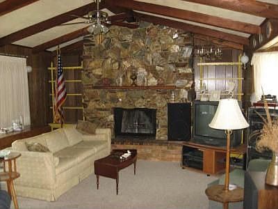 4th image of 2221 Lakeland Dr