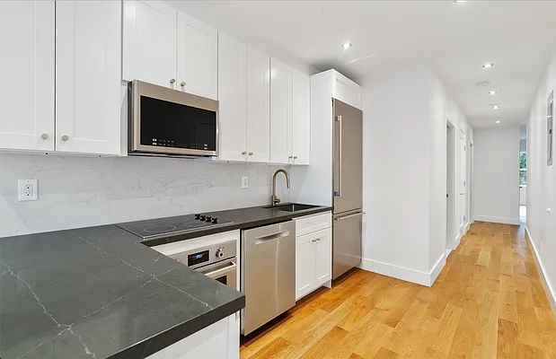 Rented by REAL New York | media 4