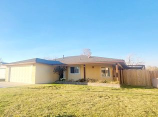 724 Ginger Ave, Ridgecrest, CA 93555