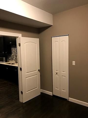 1st image of 1633 N Avers Ave #2W