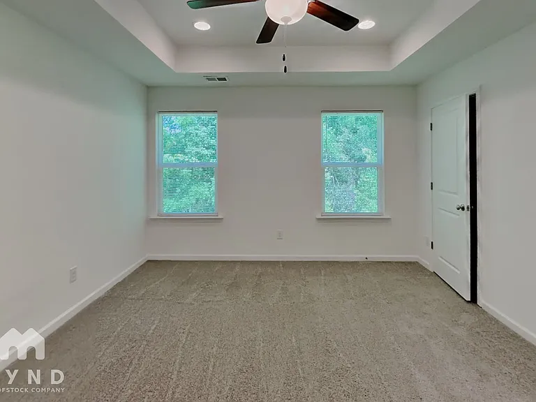 3022 Reid Ave — Photo 6