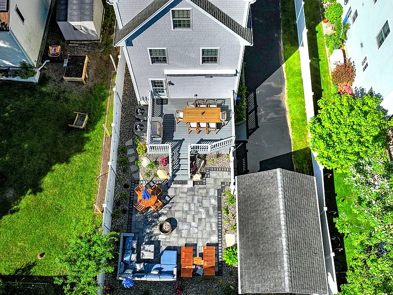 32 Grant St — Photo 5