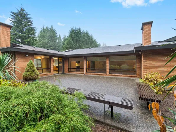 13818 152nd Ave SE, Renton, WA 98059