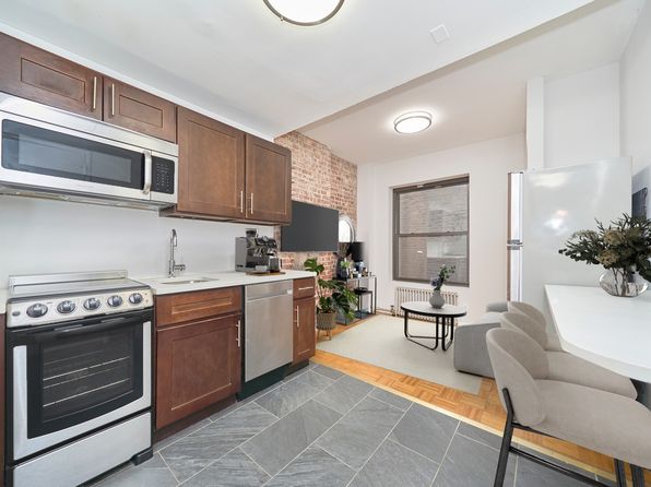 333 W 43rd St APT 3B