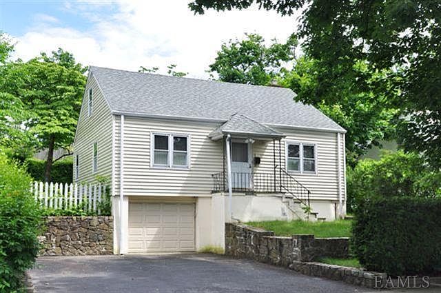 1st image of 10 S Hillside Ave