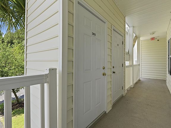 2nd image of 6000 Windsor Green Way #11-202