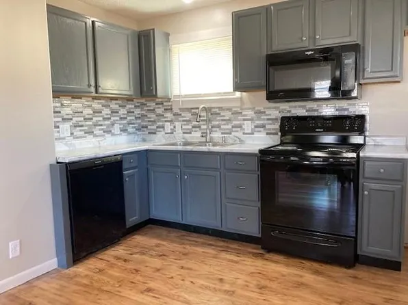 400 S Connecticut Ave, Salina, KS 67401