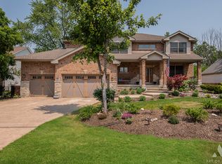 15W330 Concord St, Elmhurst, IL 60126