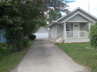 2178 Red Arrow Rd, Burton, MI 48529