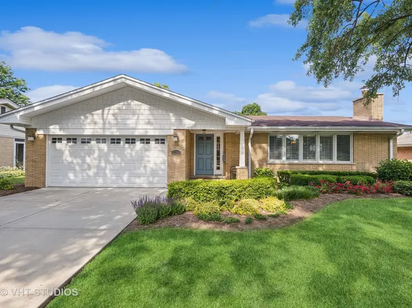5204 Clausen Ave, Western Springs, IL 60558