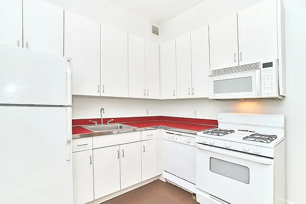 Rented by Living New York | media 11