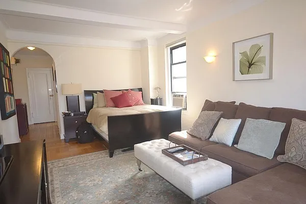 Rented by Corcoran | media 15