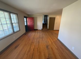 9605 Belmont Ave, Kansas City, MO 64134