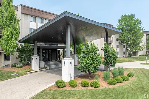 Stonebridge of Arlington Heights Photo 1