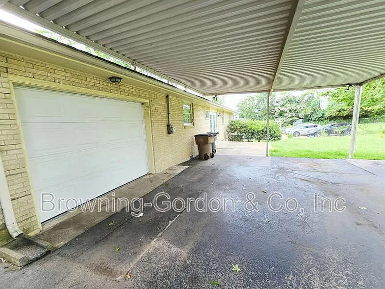 6468 Thunderbird Dr — Photo 13