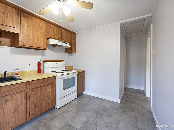 3rd image of 26 Harwinton Avenue