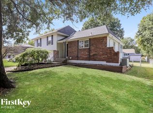 404 N Jefferson St, Raymore, MO 64083