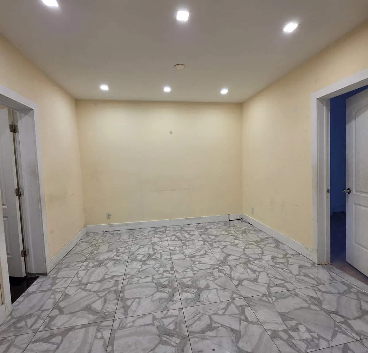 2 bed, 800 sqft, $2,200 — Photo 3