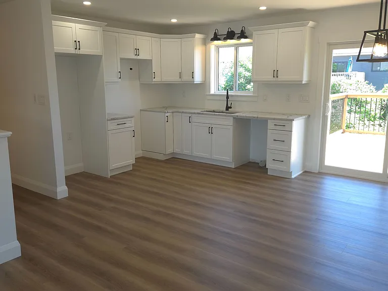 44 Cannifton Rd N — Photo 9