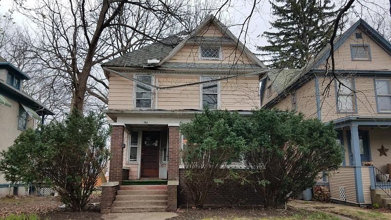 1st image of 961 N Court St