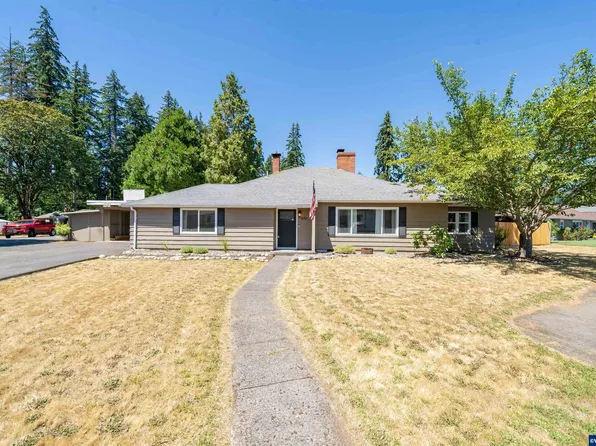 630 SW Parkside Dr, Mill City, OR 97360