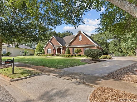 3rd image of 624 Prestwick Dr